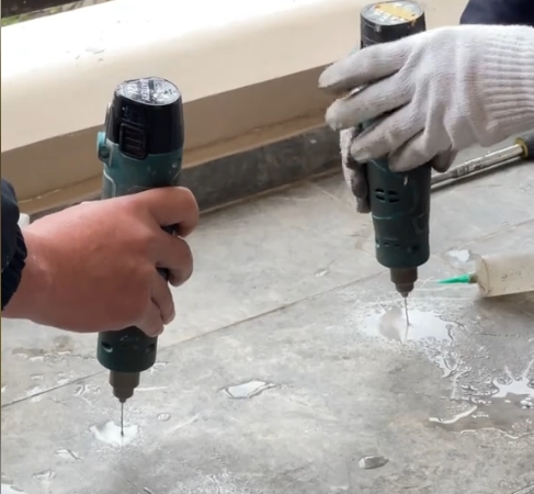 瓷砖空鼓修复胶管用吗有毒吗(瓷砖空鼓用空鼓胶能修补好吗?)